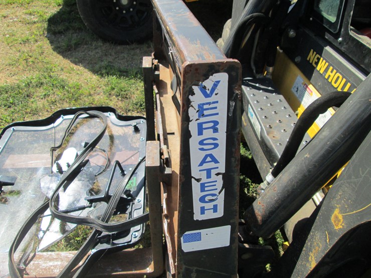 new-holland-l228-image-20