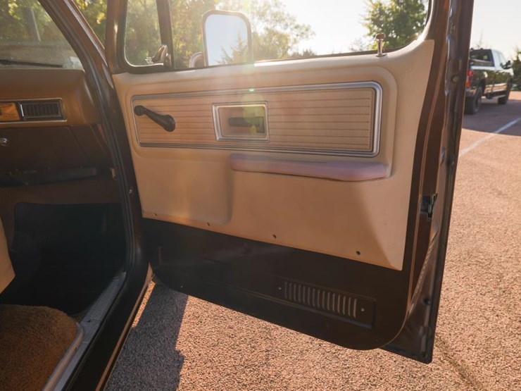 1977-chevrolet-c30-image-128