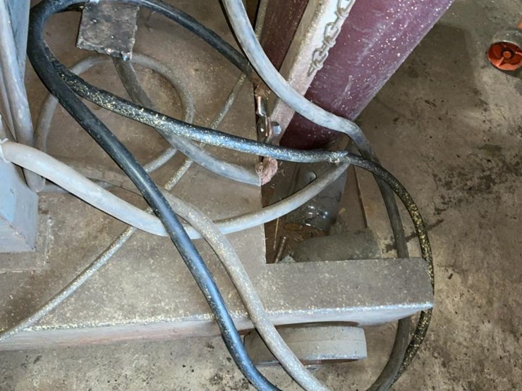 #115-•-miller-deltaweld-450-welder-image-17