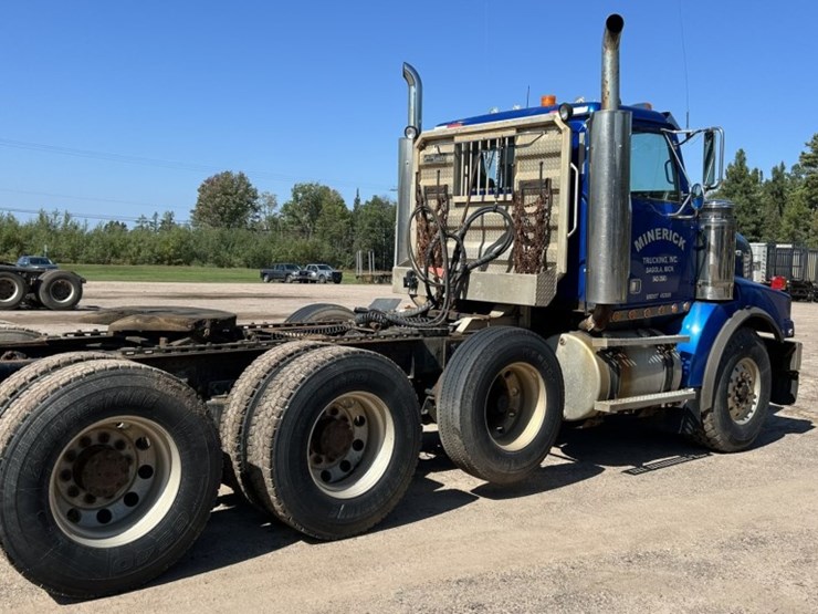 #1751-•-western-star-tri-axle-day-cab-truck-tractor-image-5