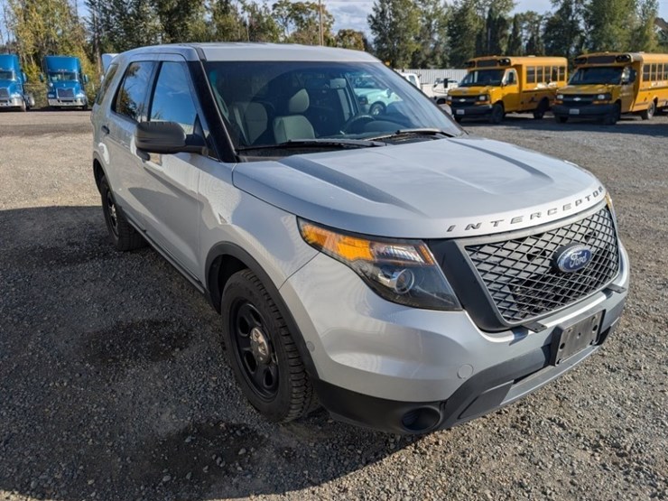 2014-ford-explorer-image-2