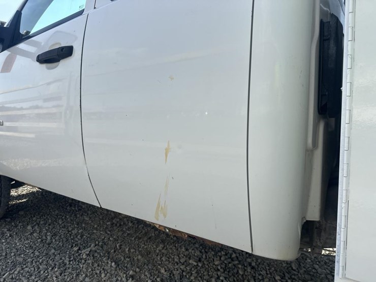 2007-chevrolet-silverado-3500-image-13