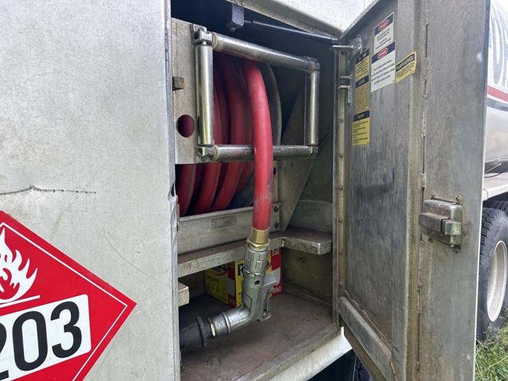 2015-western-star-4700sb-image-23