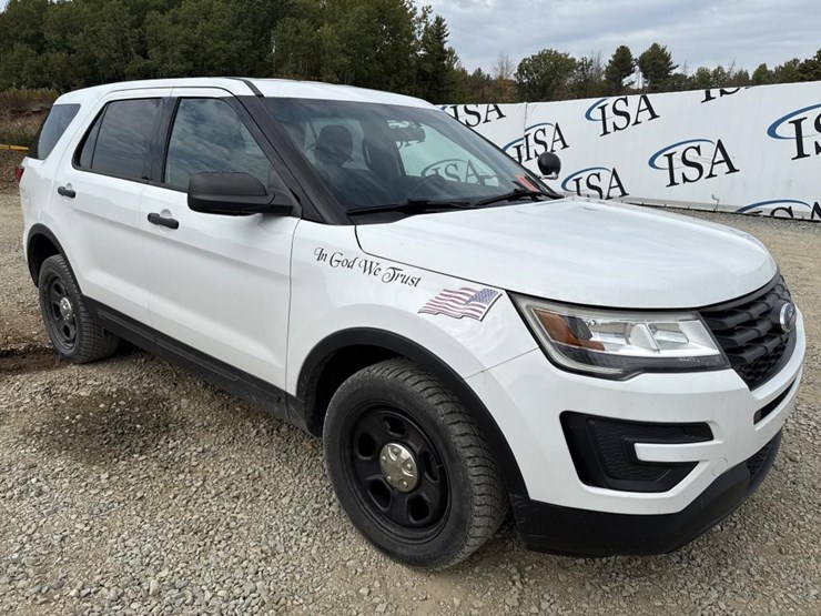 2017-ford-explorer-image-7