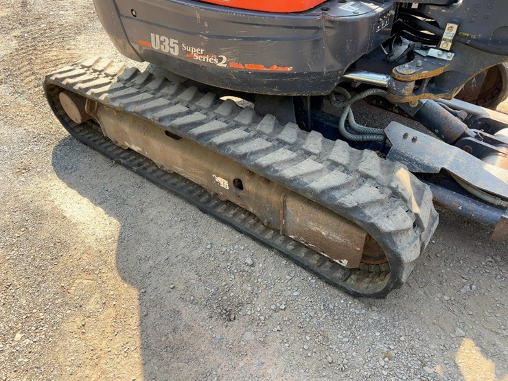 2011-kubota-u35-image-19