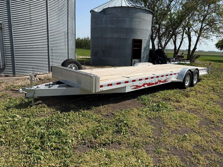 2023-wolverine-26'-aluminum-trailer,-(2)-7,000lb-axles,-(2)-7,000lb-ramps,-wood-floor,-235/80r16-tir-image-1