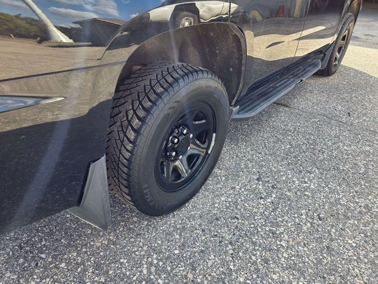 2019-chevrolet-tahoe-image-40