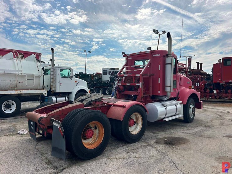 2001-kenworth-t800-image-2