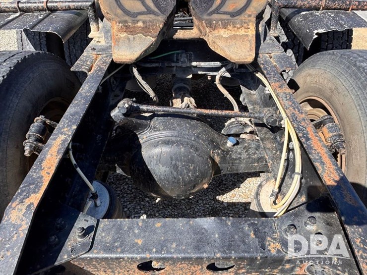 2004-sterling-day-cab-truck-(gp11427,-unit-31350)-image-34