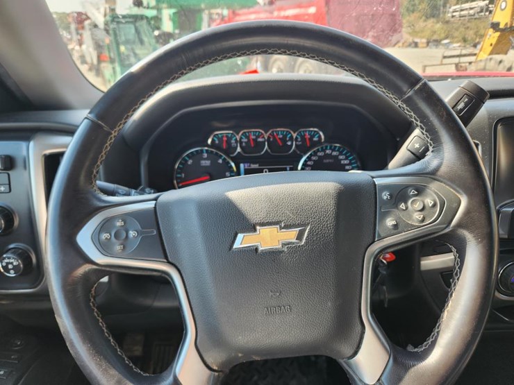 2018-chevrolet-silverado-image-43