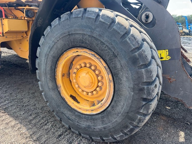 2019-volvo-l70h-image-24