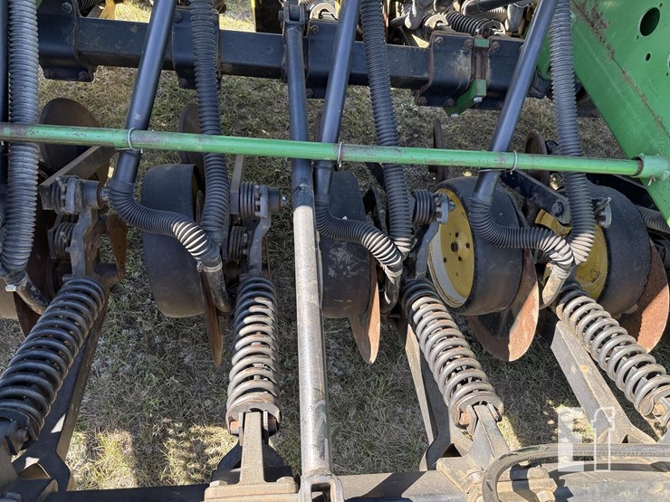 john-deere-750-image-8