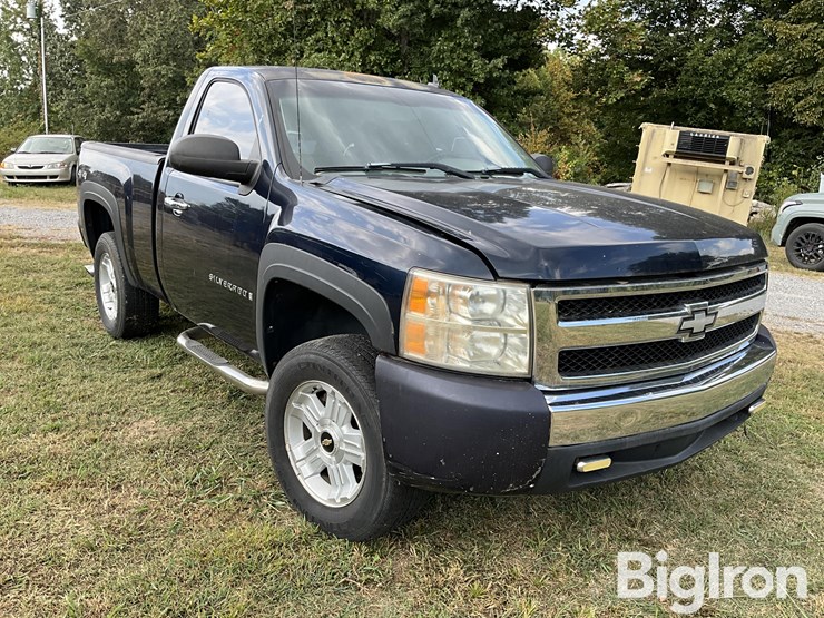 2008-chevrolet-silverado-1500-ls-image-3