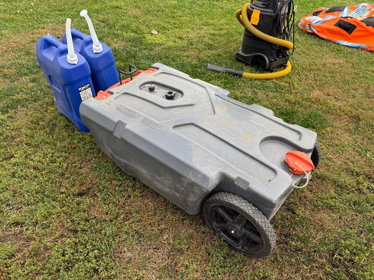 36-gallon-rv-septic-caddy-and-(2)-6-gallon-water-tanks,-buying-all-for-one-money-image-1