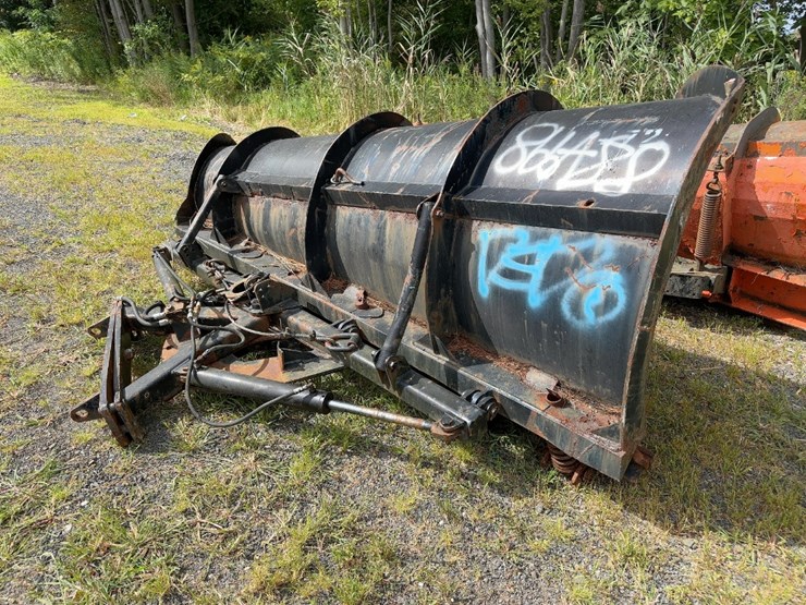 11'-power-angle-snow-plow-image-3