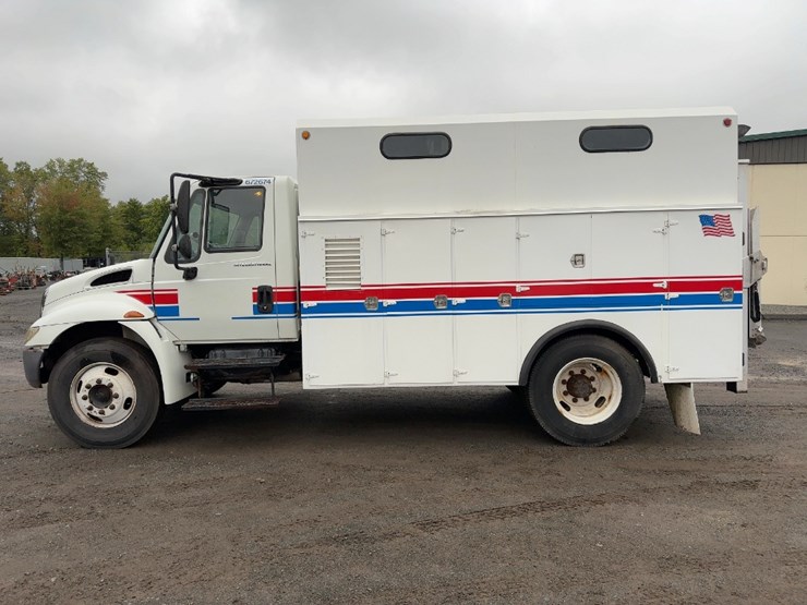 2002-international-durastar-4300-image-2
