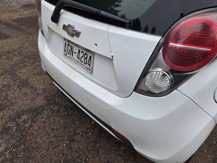 #1580-•-2013-chevrolet-spark-compact-vehicle-image-22