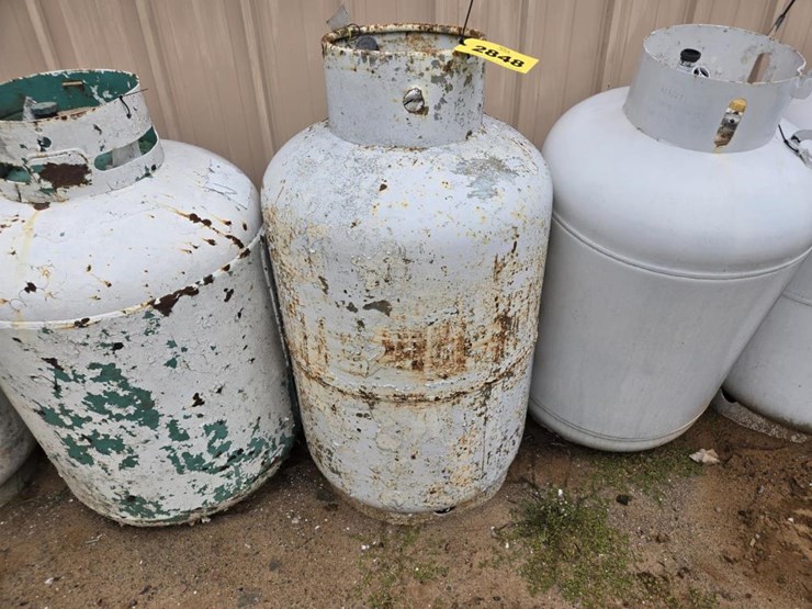 #2848-•-120-gallon-lp-tank-image-1