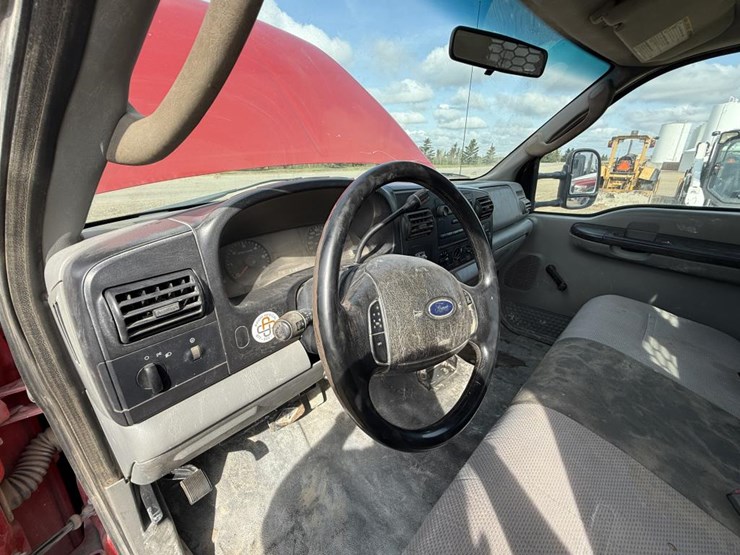 2006-ford-f450-xl-image-57