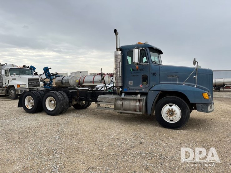 1989-freightliner-day-cab-truck-(jn0784,-unit-06815)-image-6