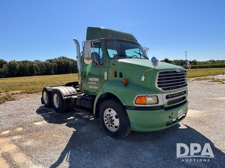 2004-sterling-day-cab-truck-(gp11427,-unit-31350)-image-5