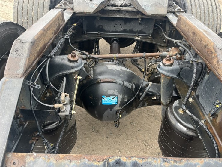 2020-kenworth-t680-image-83