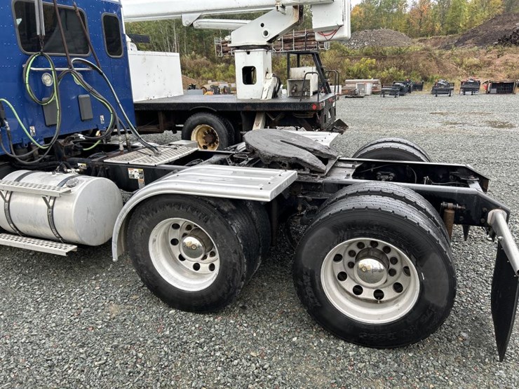 2018-kenworth-t680-image-12