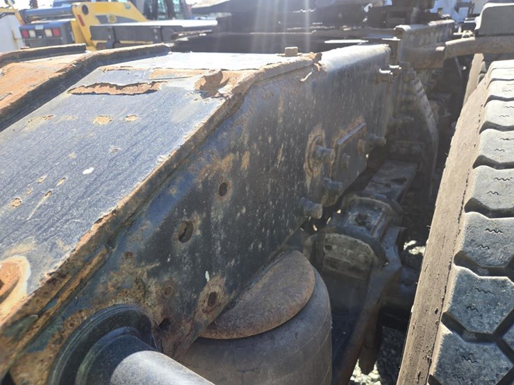 2006-caterpillar-c15-image-25