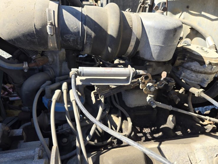 1994-ford-f700-image-45
