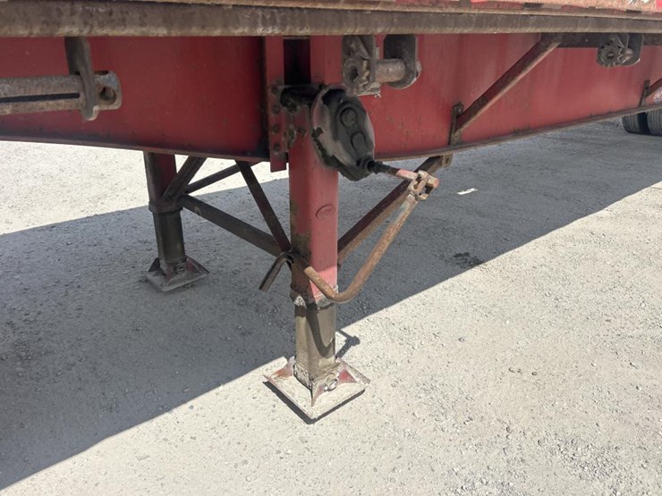 2009-utility-flatbed-image-10