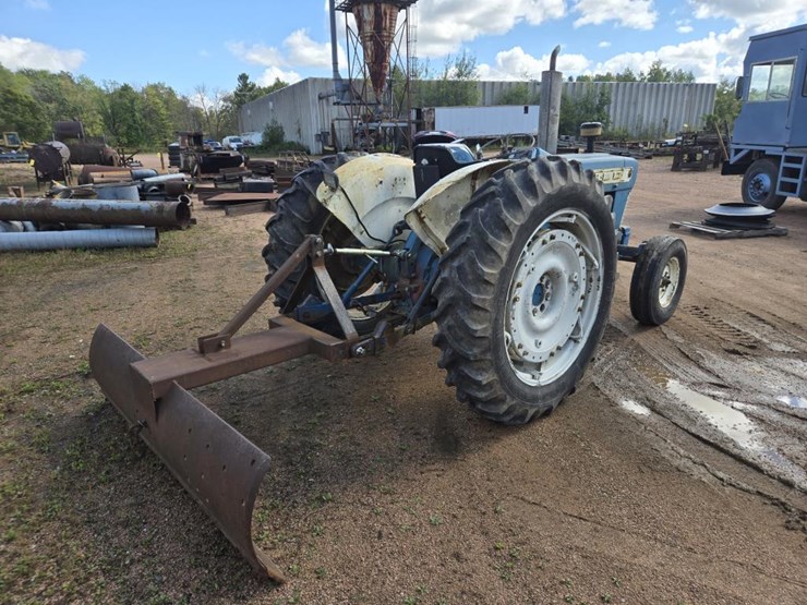 ford-4000-image-4