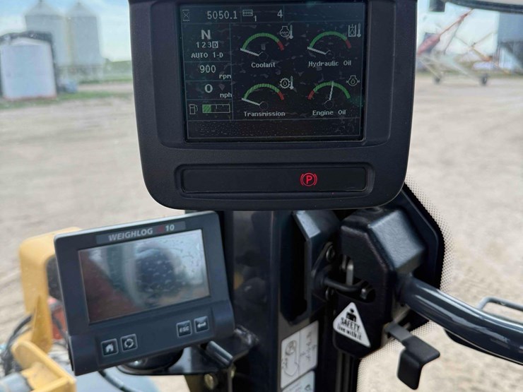 deere-624k-image-32