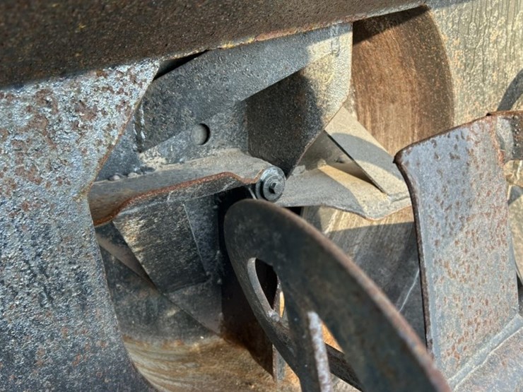 ford-1220-image-11