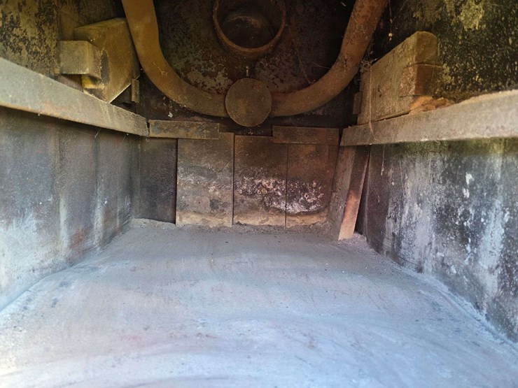 all-nighter-wood-stove,-brick-lined,-model:-big-s-image-4