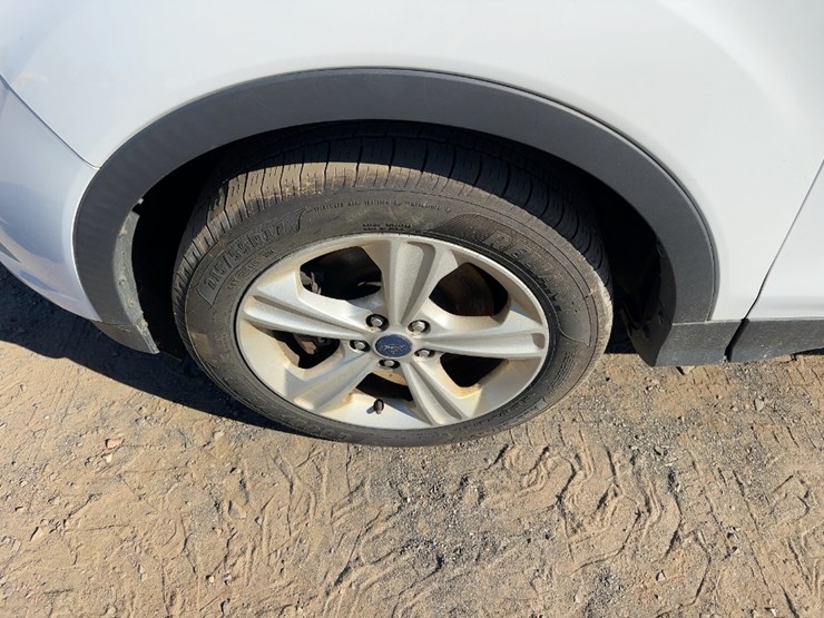 2014-ford-escape-se-image-11
