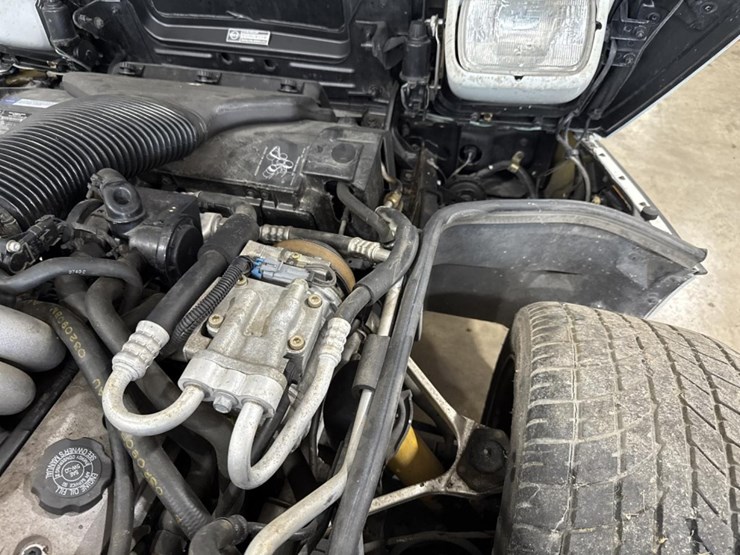 #1399-•-1990-chevrolet-corvette-convertible-car-image-23