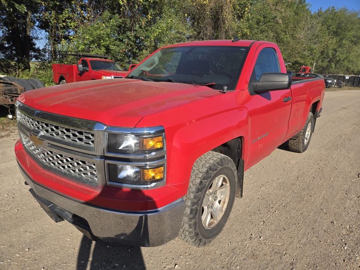 2014-chevrolet-silverado-1500-image-1