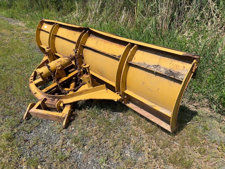 11'-snow-plow-with-boce-image-3