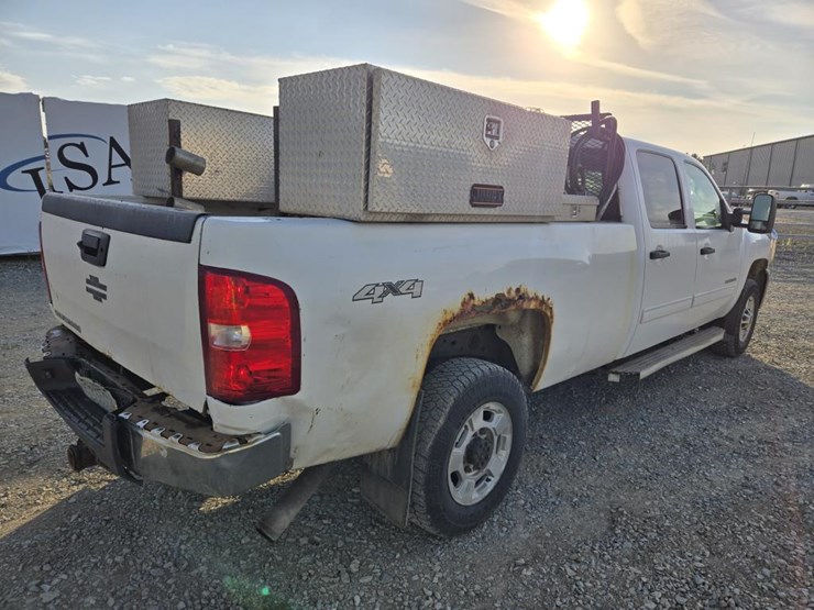 2012-chevrolet-silverado-2500-image-5