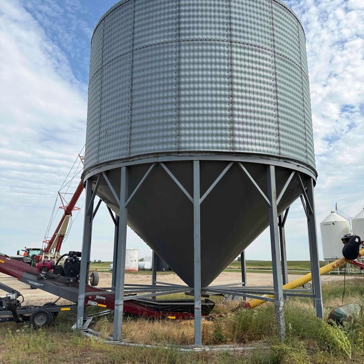 Hopper Bin