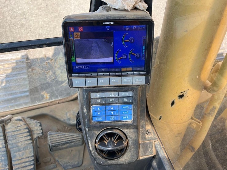 2017-komatsu-pc290-lc-11-image-45