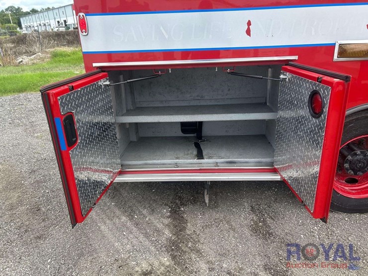 2016-freightliner-m2-106-braun-ambulance-image-34