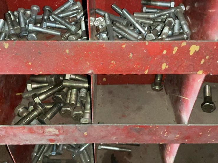#120-•-coarse-thread-bolts-rack-and-contents-image-38