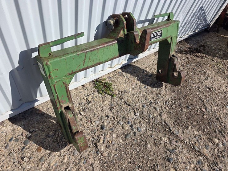 jeffers-3pt-quick-hitch,-36.5”-outside-to-outside-*seller-is-going-south,-item-needs-to-be-removed-b-image-3