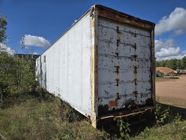 #1760-•-43’-dry-van-work-van-image-4