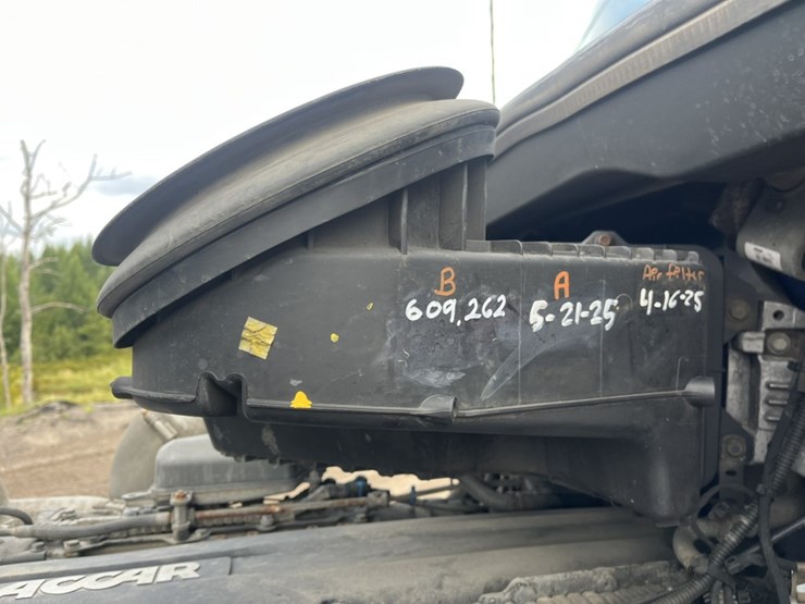2020-kenworth-t680-image-21
