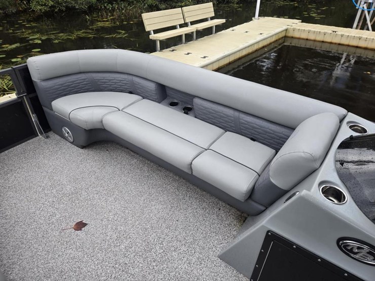 #1225-•-montego-bay-8522-pontoon-boat-image-10