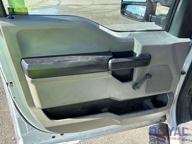 2017-ford-f350-image-12