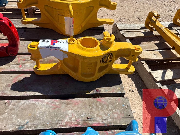 web-wilson-2-7/8”-type-at-100-ton-side-door-elevator-image-1