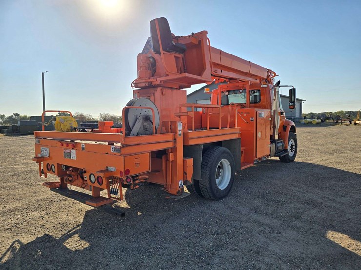 2006-international-durastar-4400-image-13